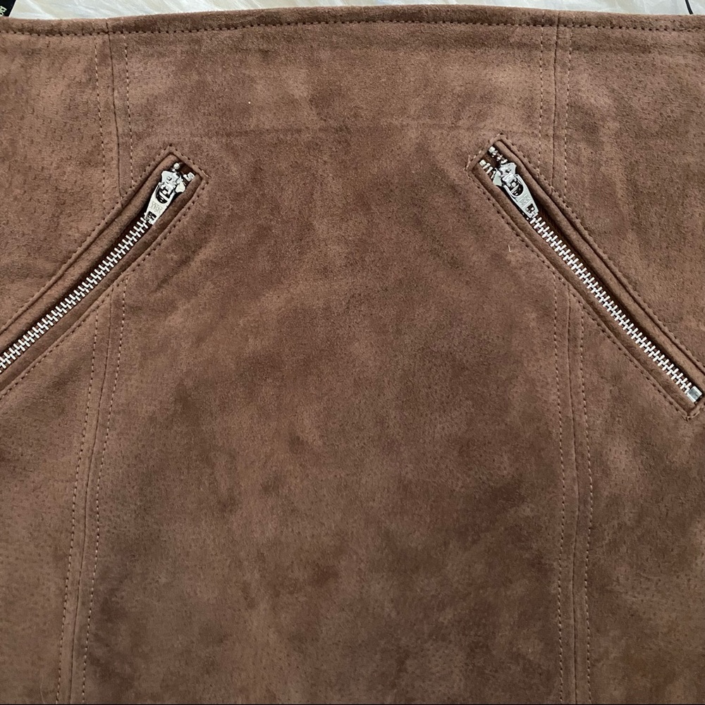 BlankNYC suede skirt in coffee bean size 25. Worn once - Picture 7 of 10